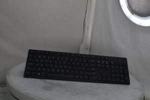 DELL wk636p Wireless Keyboard BLACK SEE NOTES - Picture 1 of 8