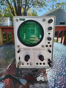Leader Electronics Corporation LBO-501 Oscilloscope - Picture 1 of 7