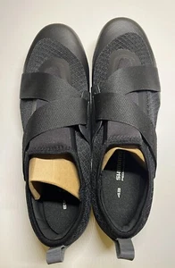 SHIMANO IC2 Cycling Shoes Men's 9 (EU 43) SH-IC200 Black High Performance 2-Bolt - Picture 1 of 8