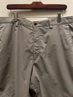 PRE-OWNED CUTTER AND BUCK MEN'S BLACK & WHITE SEERSUCKER SHORTS- SIZE 36 - Image 1 of 4
