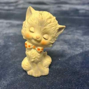 VTG Taiwan Cat with Bowtie Figurine - Picture 1 of 3