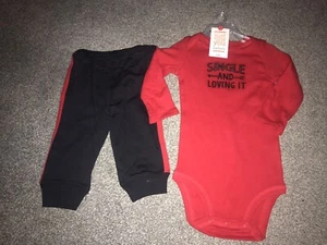 Neu mit Etikett Just One You by Carter’s Baby Junge Valentinstag Outfit 6 Monate Single rot - Bild 1 von 9