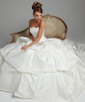 15 🔴 Arabella by Hollywood Dreams  |  Size 10  |  Ivory Silk Wedding Dress - Image 1 of 4