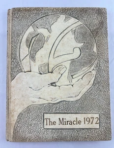1972 Savannah Christian School Yearbook The Miracle - Savannah, Ga Volume 10 - Picture 1 of 7