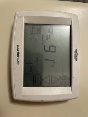 COMF RTSentry 1F95-1291 7-Day Touchscreen Thermostat with Humidity Control - Image 1 of 3