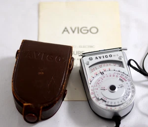 VINTAGE AVIGO M5 PHOTO ELECTRIC CAMERA EXPOSURE METER WITH CASE AND INSTRUCTIONS - Picture 1 of 3