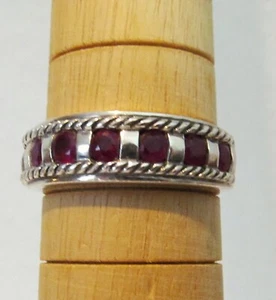 VINTAGE Sterlingsilber Kanal Set Rubin Seil Design 7 Steine Bandring Größe 9 - Bild 1 von 18