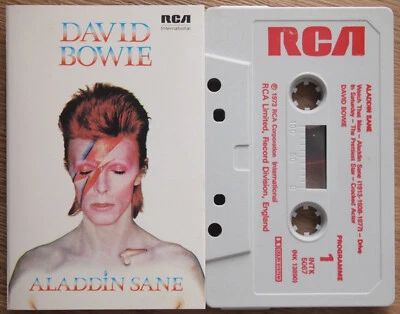 DAVID BOWIE - ALADDIN SANE (RCA INTK5067) 80s EUROPE CASSETTE REISSUE RED PRINT - Image 1 of 3