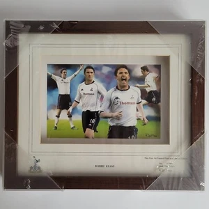 Impresión enmarcada de bellas artes de Robbie Keane edición limitada por Rupert Adam 13,5" x 11,5" - Imagen 1 de 6