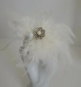 Carolee Feathered Crystal & Pearl Hair Clip In - Picture 1 of 6
