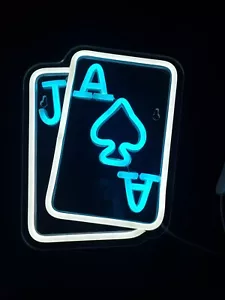 LED Schild - große Spielkarten - cyan und weiß - Wandmontage beleuchtetes Dekor J&A - Bild 1 von 3