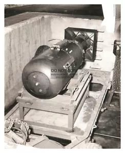 PRIMERA FOTO DE LA PRIMERA BOMBA ATÓMICA OPPENHEIMER SEGUNDA GUERRA MUNDIAL HIROSHIMA NAGASAKI 8X10 - Imagen 1 de 3
