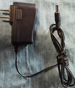 Cullpower Power Supply SAW-2400380 U / Output: 24V Input: 50/60Hz 0.5A - Picture 1 of 4