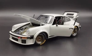 1:18 Exoto Porsche 934 RSR - White Model  Używany - Imagen 1 de 12