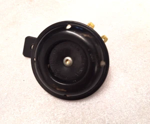 ER Baotian BT50QT-9 BT49 Jinlun JL50QT Benzhou Hupe Horn Signal - Picture 1 of 6