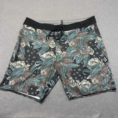 Volcum Shorts Adult 38 Green Black Floral Board Shorts Surfing Skating Beach Men - Image 1 of 4