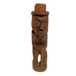 VTG Hand Carved Wooden Tiki Figurine Folk Art Mischievous Man Halloween Decor - Foto 1 di 16