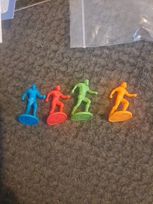 Juego de Mesa Temple Run Danger Chase Juego de Repuesto de 4 Runner Movers Nunca Usado Foto 1 de 4