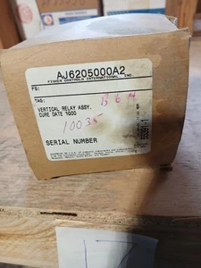 Nuevo relé vertical Fisher Controls AJ6205000A2 - Imagen 1 de 4