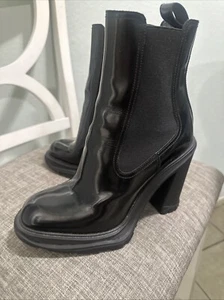 Alexander McQueen Tread Heeled Chelsea Boot Women’s Sz 6.5 MSRP $1150 - Picture 1 of 8