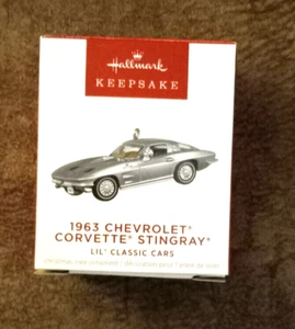 Chevrolet Corvette Stingray 1963 quinto en serie adorno recuerdo 2022 Hallmark - Imagen 1 de 3