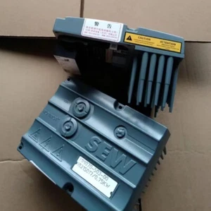 Módulo convertidor de frecuencia COSER MM07D-503-00 18215017 0,75 KW 1 pieza - Imagen 1 de 1