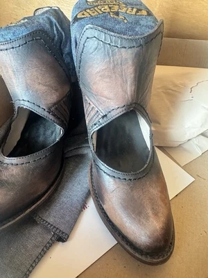 Sandálias femininas de couro Free Bird tamanho 7 - Imagem 1 de 2