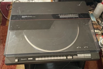 Technics SL-QL-15 Quartz Lock Linear Tracking Turntable - Image 1 of 4