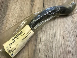 2005 CHEVROLET EQUINOX LT LS NOS GM A/C DELCO HEATER HOSE 15281796 - Picture 1 of 2