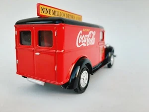 1/43 o scale matchbox YPC02 real 1/45 1937 GMC van Coca-Cola beverage truck - Picture 1 of 10