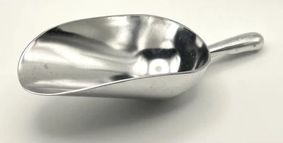 Vollrath Aluminum 12 Ounce Scoop No. 48891 - Image 1 of 4
