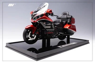 1/6 Motorhelix Honda Goldwing GL 1800 IN Rosso Pressofuso Tutti Apertura Parti - Immagine 1 di 4