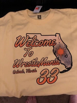 Camiseta Oficial WWE Wrestlemania 33 Amarilla Orlando Florida XL Foto 1 de 2