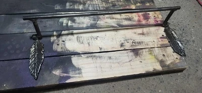 Toallero de plumas hecho a mano con anillos de toalla de mano Foto 1 de 3