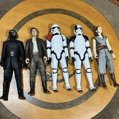 "Lote de figuras de acción Star Wars 11"" Kyle Ren Capitán Poe Dameron Stormtroopers Rey" Foto 1 de 4