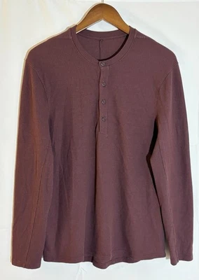 Lululemon Men's Medium Maroon Red Waffle Knit Long Sleeve Henley T-Shirt Tee - Image 1 of 4