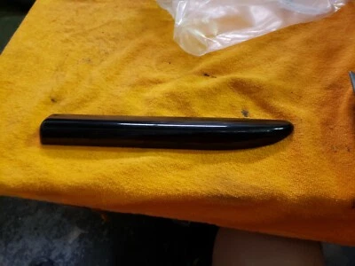 Guardabarros derecho Jaguar XJ8 XJR 1998 1999 2000 01 02 2003 VANDEN PLAS MOLDURA NEGRA Foto 1 de 2