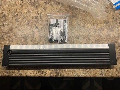 NEW Chenbro  SilFox  86H322300-101 2U front plate for RM22300 & RM22500 - Image 1 of 4