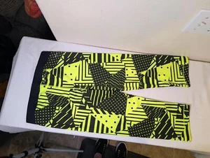 EUC Nike Pro Women's Size Medium Compression Leggings - Neon Yellow Graphic - Picture 1 of 6