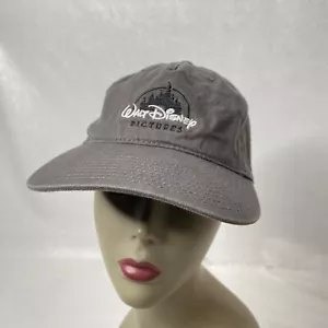 Gorra de béisbol Walt Disney Pictures gris oscuro bordada con correa ajustable - Imagen 1 de 7