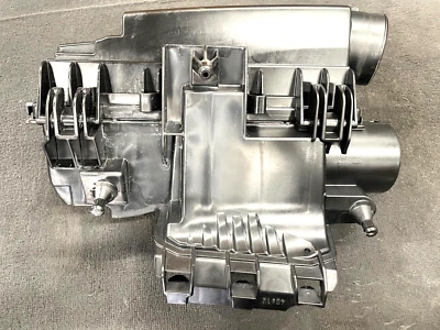 Caja de carcasa de filtro de admisión de aire Mercedes Benz C250 E250 2710940304 OEM Foto 1 de 4