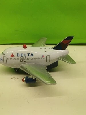 Realtoy Delta Airlines Pullback Takeoff Plane Skyteam Jet Toy Needs Battery  - Image 1 of 3