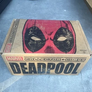 G831 Deadpool Box (Funko Pop! Collector Corps, Marvel) Comic OHNE T SHIRT - Bild 1 von 4