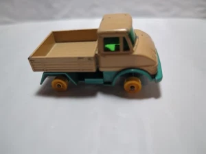 MATCHBOX LESNEY 49 TAN UNIMOG - Picture 1 of 6