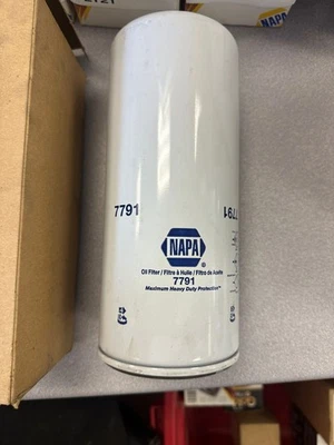 Filtro de aceite Mack R Series 2004 (R RD RM RL RSVALV Liner RWL RWSSUPERLINER) Foto 1 de 3