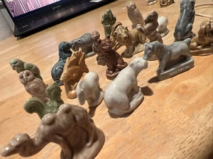 Lot of 20 Wade England Various Themes Figurines - 19 Animals And 1 Human Pair - Picture 1 of 10