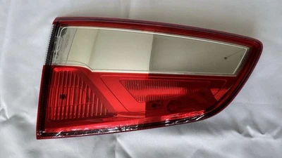 Ford EcoSport 2013-2019 luz trasera izquierda reflector hatchback OEM 9010400 Foto 1 de 4