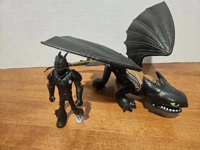 Cómo entrenar a tu dragón 2018 El mundo oculto Hipo y Desdentado Foto 1 de 3