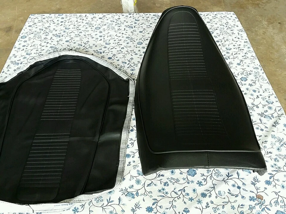 YAMAHA VISION SEAT COVER VISION 550 XZ550R 1982-1983 SEAT COVER (Y*-11) - Image 1 of 1