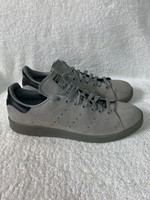 stan smith charcoal suede